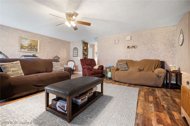 2546 Old Uniontown Road, Van Buren, AR 72956