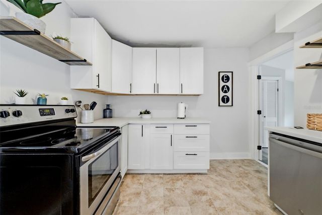 4105 18TH AVENUE S, St Petersburg, FL 33711