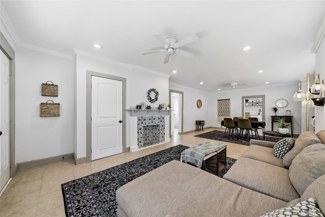 4105 18TH AVENUE S, St Petersburg, FL 33711
