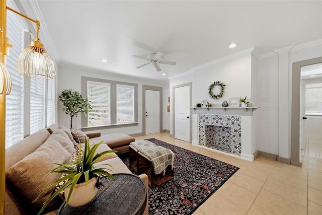 4105 18TH AVENUE S, St Petersburg, FL 33711