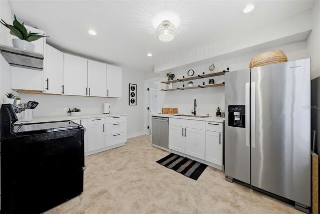 4105 18TH AVENUE S, St Petersburg, FL 33711
