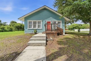 4105 18TH AVENUE S, St Petersburg, FL 33711
