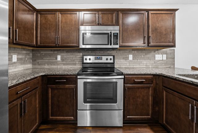 354 Sam Houston Cir, Clarksville, TN 37040