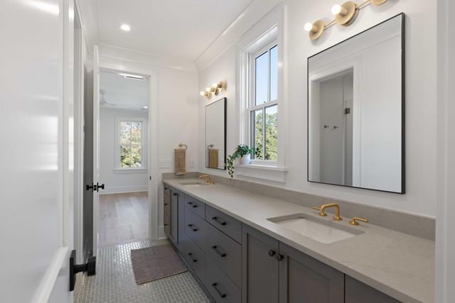 839 Mccants Drive, Mount Pleasant, SC 29464