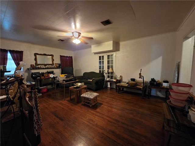 1168 Florida Ave, Corpus Christi, TX 78404