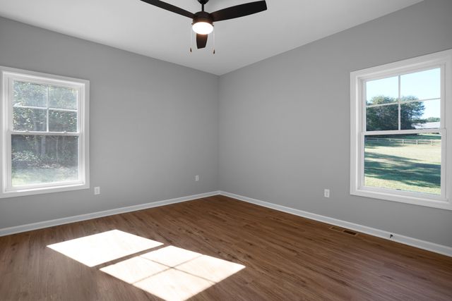 81 Belvior CIR, Moneta, VA 24121