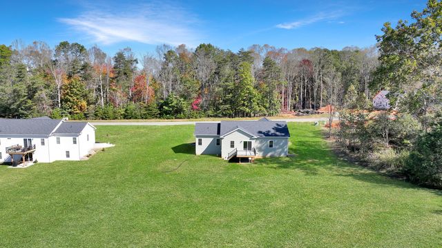 81 Belvior CIR, Moneta, VA 24121