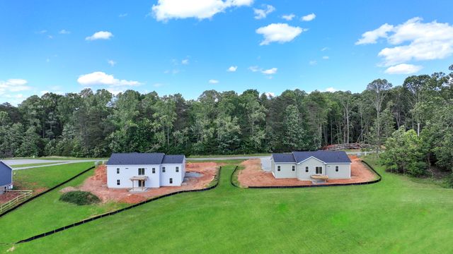 81 Belvior CIR, Moneta, VA 24121