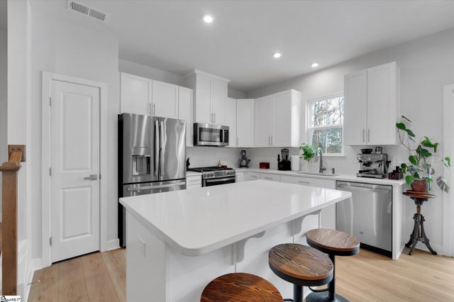 418 Erbosco Drive, Simpsonville, SC 29681