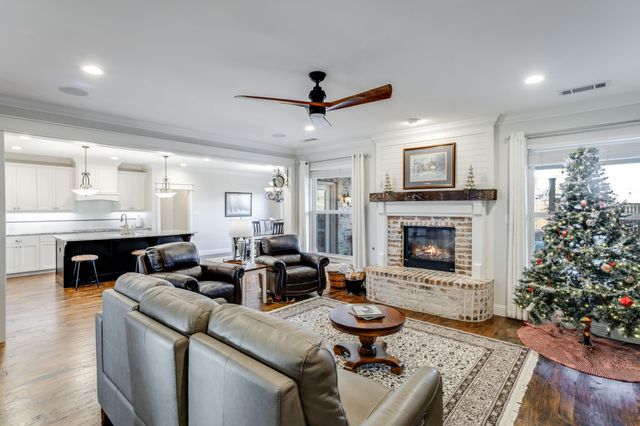 949 W Sunset Boulevard, Celina, TX 75009