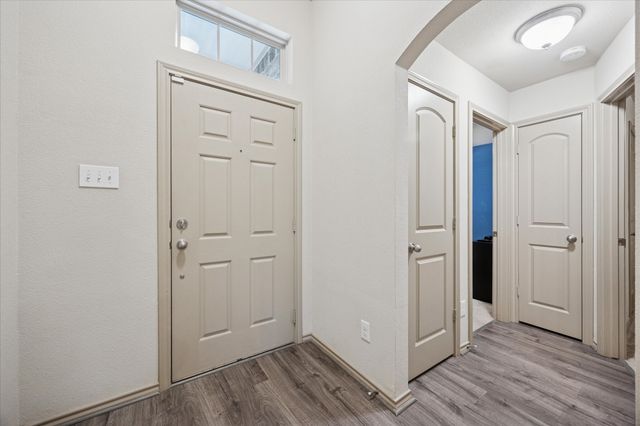 10149 High Eagle Trail, Fort Worth, TX 76108