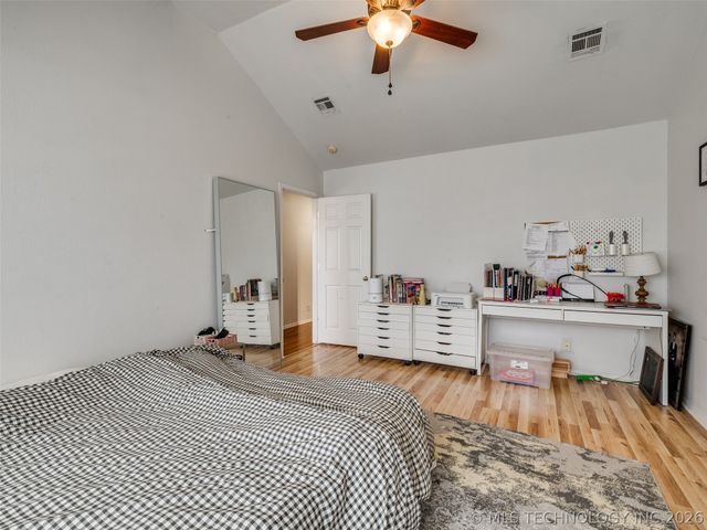 11702 S Gum Avenue, Jenks, OK 74037