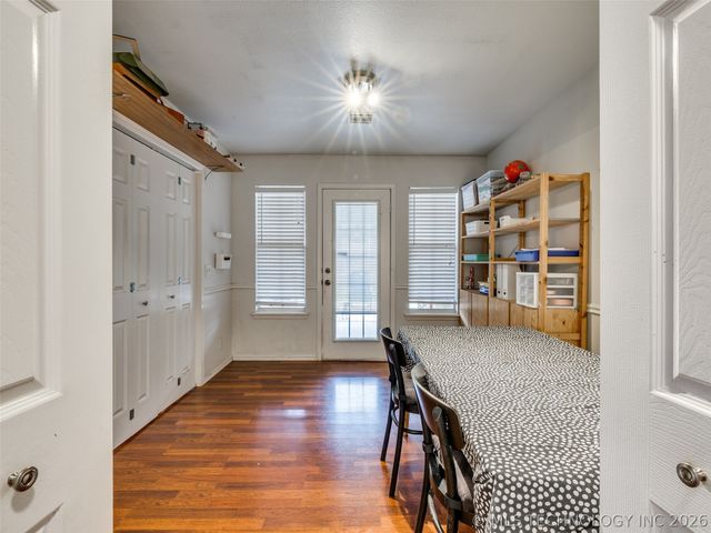 11702 S Gum Avenue, Jenks, OK 74037