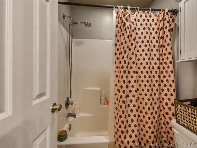 11702 S Gum Avenue, Jenks, OK 74037