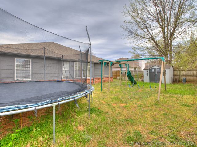 11702 S Gum Avenue, Jenks, OK 74037