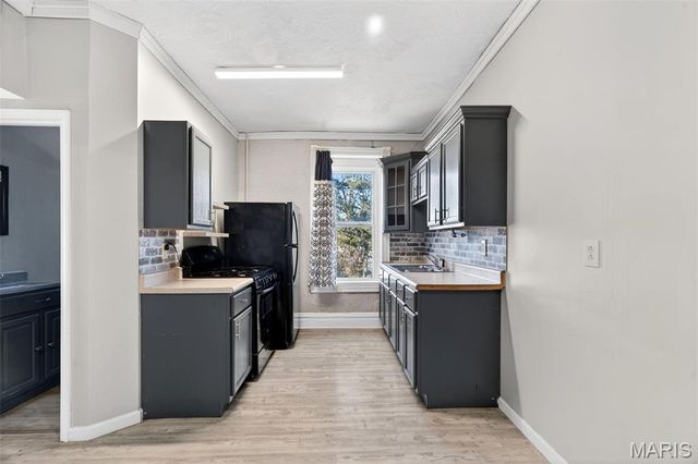 3005 S Compton Avenue, St Louis, MO 63118