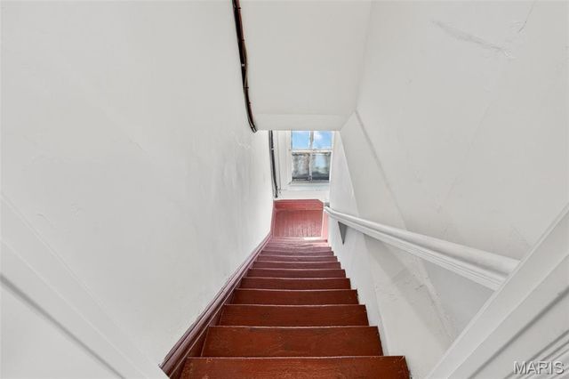 3005 S Compton Avenue, St Louis, MO 63118