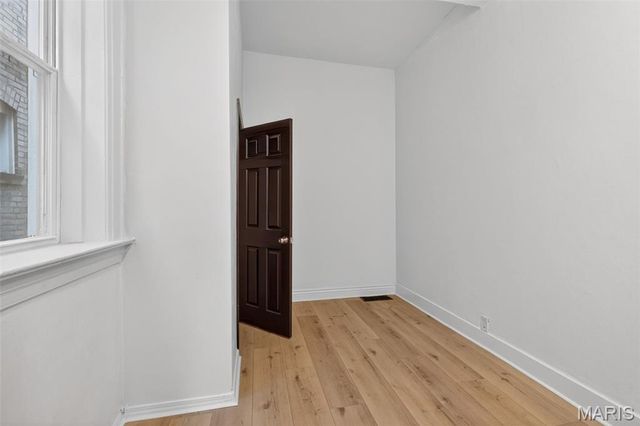 3005 S Compton Avenue, St Louis, MO 63118