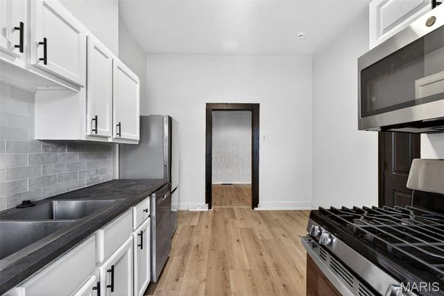 3005 S Compton Avenue, St Louis, MO 63118