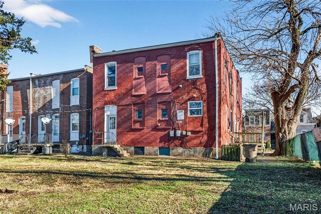 3005 S Compton Avenue, St Louis, MO 63118