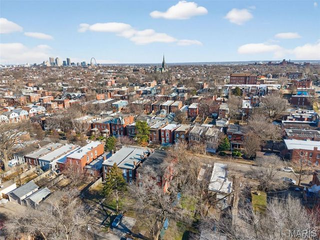 3005 S Compton Avenue, St Louis, MO 63118