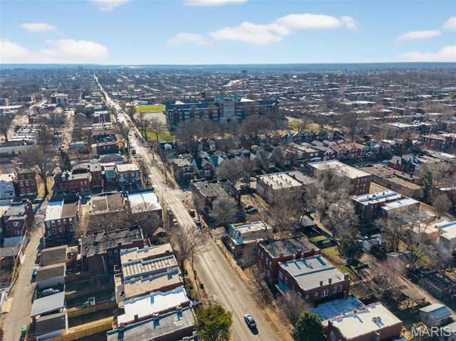 3005 S Compton Avenue, St Louis, MO 63118