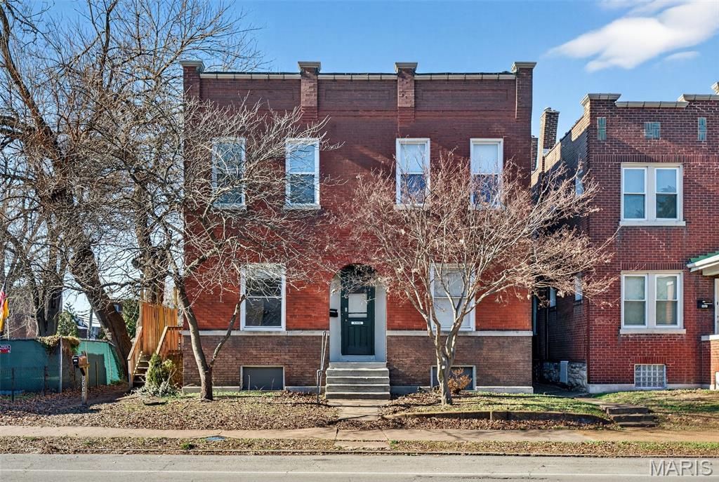3005 S Compton Avenue, St Louis, MO 63118