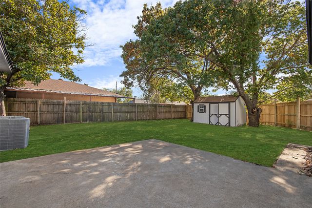 1212 Willow Glen Drive, Dallas, TX 75232