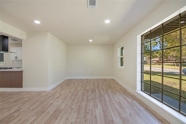 1212 Willow Glen Drive, Dallas, TX 75232