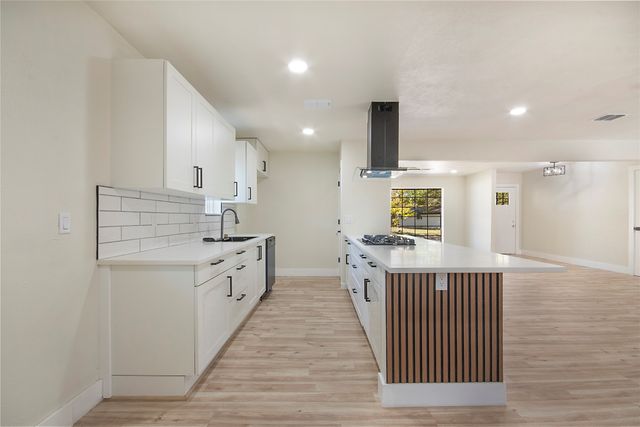 1212 Willow Glen Drive, Dallas, TX 75232