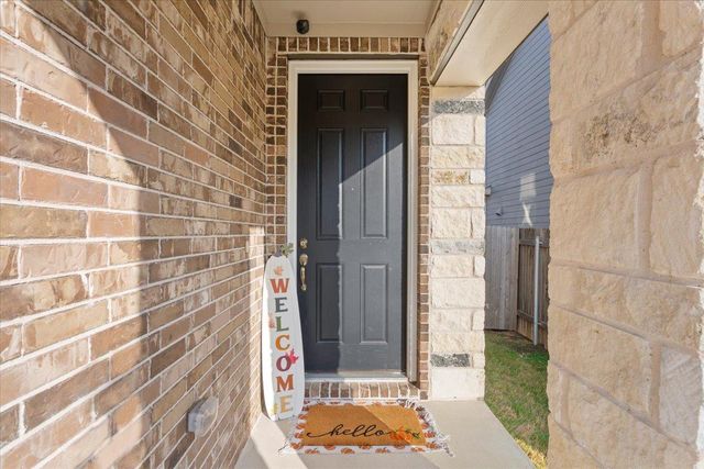 1005 Brambles DR, Georgetown, TX 78626