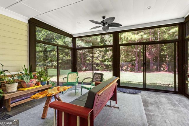 324 Shade Tree Circle, Woodstock, GA 30188