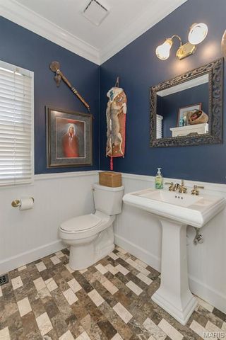 2029 Brook Hill Lane, Chesterfield, MO 63017