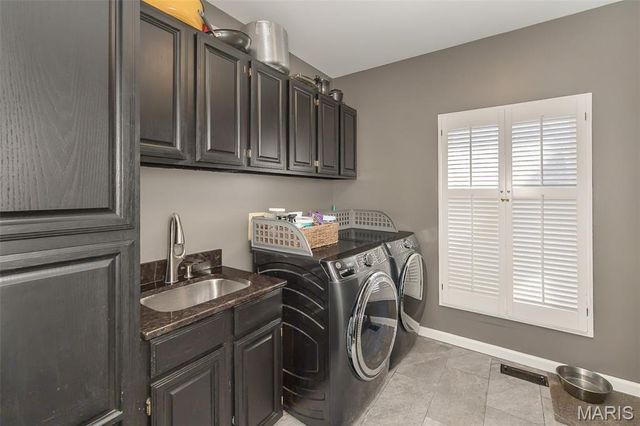 2029 Brook Hill Lane, Chesterfield, MO 63017