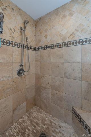 2029 Brook Hill Lane, Chesterfield, MO 63017