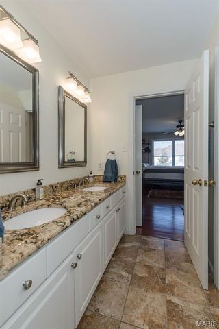 2029 Brook Hill Lane, Chesterfield, MO 63017