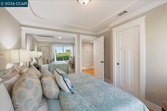 2501 Pine Knoll Dr 8, Walnut Creek, CA 94595