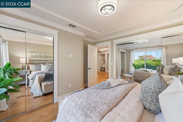 2501 Pine Knoll Dr 8, Walnut Creek, CA 94595