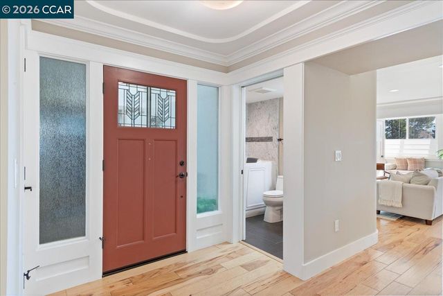 2501 Pine Knoll Dr 8, Walnut Creek, CA 94595