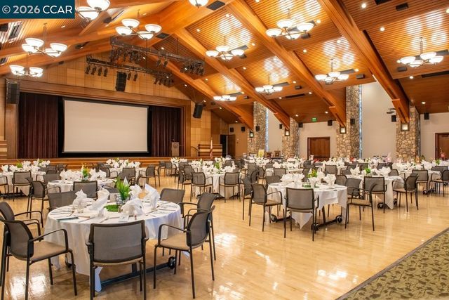 2501 Pine Knoll Dr 8, Walnut Creek, CA 94595