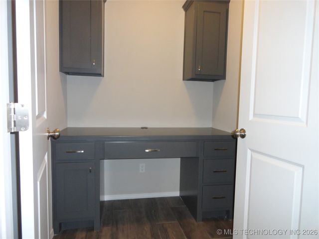 7005 E Oak Ridge Street, Broken Arrow, OK 74014