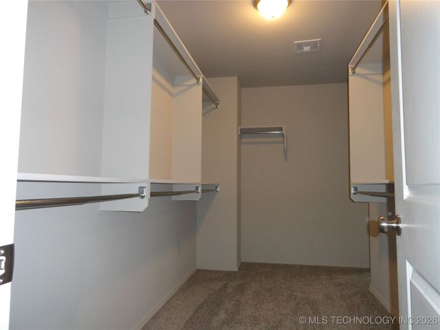 7005 E Oak Ridge Street, Broken Arrow, OK 74014