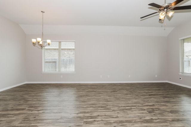 14221 Rainier Peak Crossing, Conroe, TX 77384