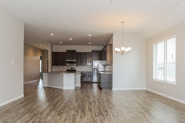 14221 Rainier Peak Crossing, Conroe, TX 77384