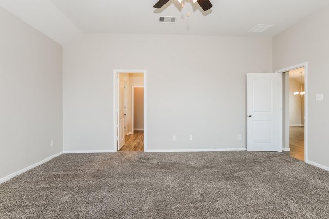 14221 Rainier Peak Crossing, Conroe, TX 77384
