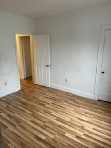 33 Alder B, Dracut, MA 01826