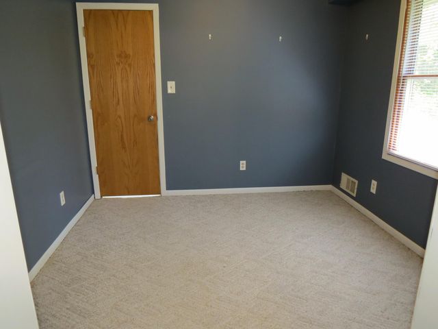 1812 Tomahawk Trail, Allegan, MI 49010
