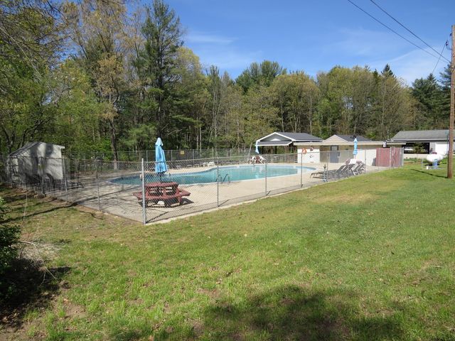 1812 Tomahawk Trail, Allegan, MI 49010