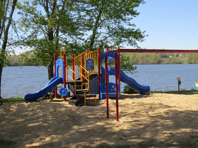 1812 Tomahawk Trail, Allegan, MI 49010