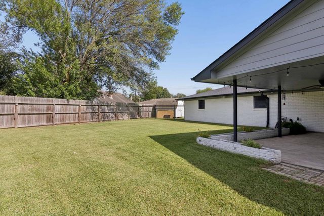 2418 Lufkin Lane, Deer Park, TX 77536